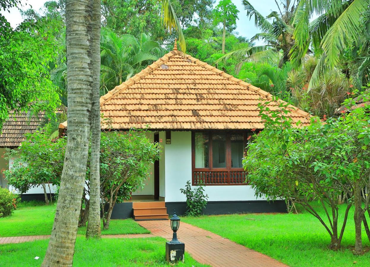 Estuary Sarovar Premiere Poovar Island מראה חיצוני תמונה