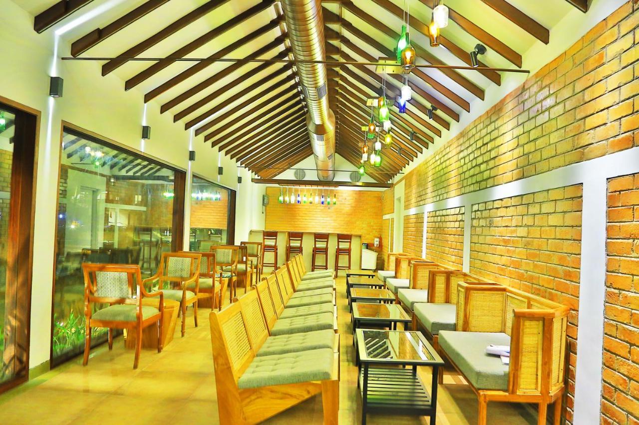 Estuary Sarovar Premiere Poovar Island מראה חיצוני תמונה